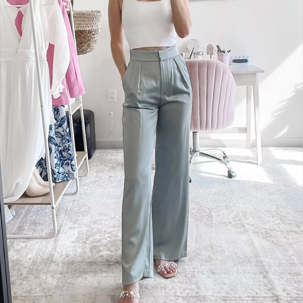 Abercrombie Sloane Tailored Wide Leg Satin Pant